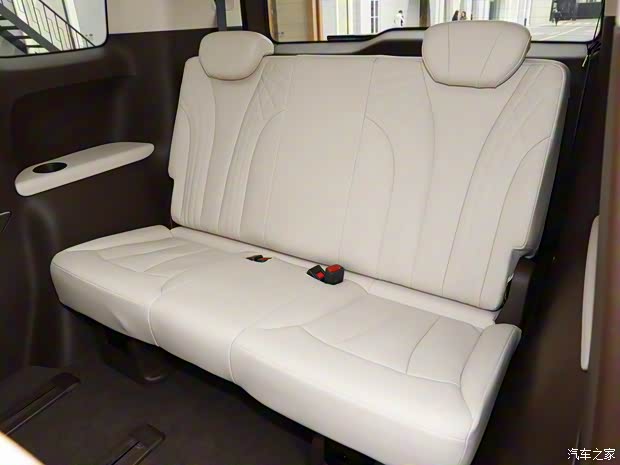 一汽奔腾 奔腾M9 2023款 2.0T 至尊型 一汽奔腾 奔腾M9 2023款 2.0T 至尊型