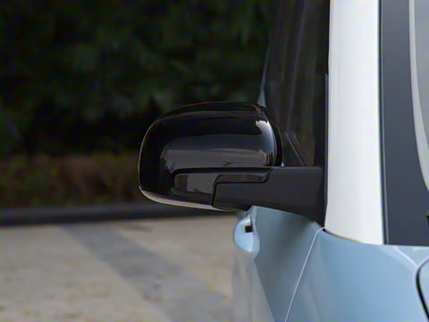 2025款 四门版 臻享+款 2025款 四门版 臻享+款