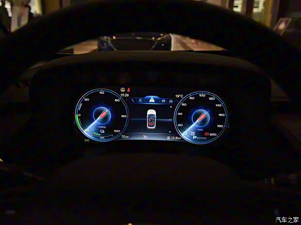 一汽红旗 红旗E-HS3 2019款 智联旗悦两驱版 一汽红旗 红旗E-HS3 2019款 智联旗悦两驱版