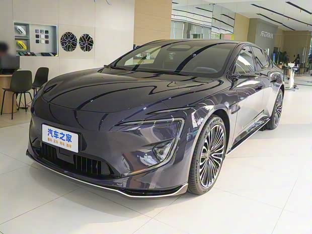 阿维塔科技 阿维塔12 2023款 700 三激光后驱奢享版 阿维塔科技 阿维塔12 2023款 700 三激光后驱奢享版