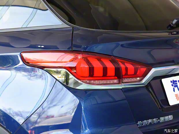 北汽新能源 北汽新能源EX5 2019款 悦潮版