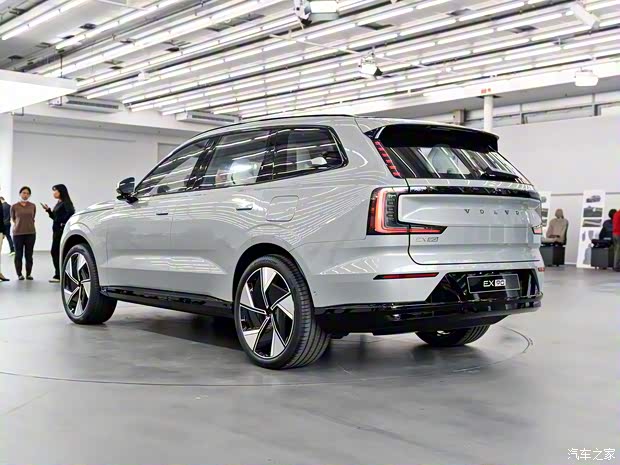 沃爾沃(進(jìn)口) 沃爾沃EX90 2023款 基本型