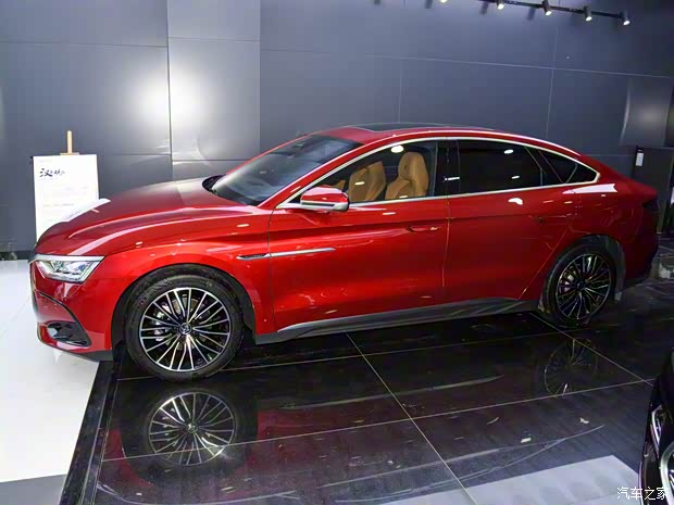 比亚迪 汉 2022款 DM-i 121KM 尊享型