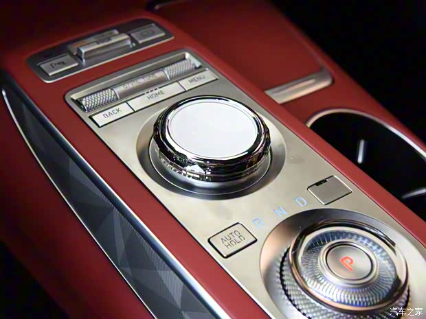 捷尼賽思 捷尼賽思GV70 2023款 2.5T 四驅(qū)旗艦版