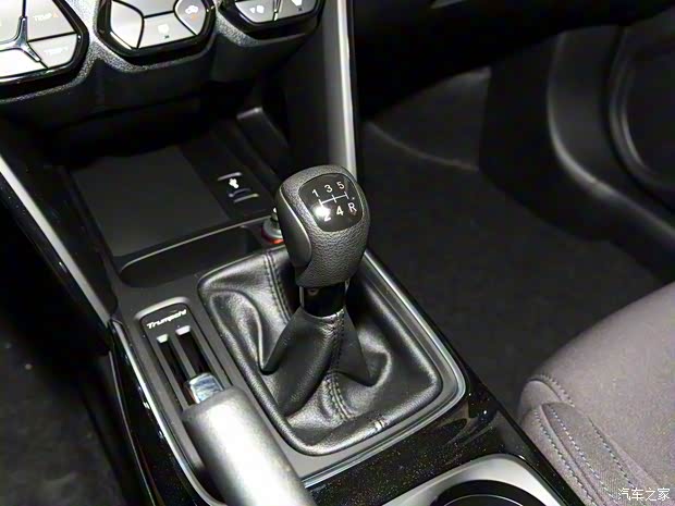 廣汽乘用車(chē) 傳祺GS4 2018款 200T 手動(dòng)兩驅(qū)舒適版