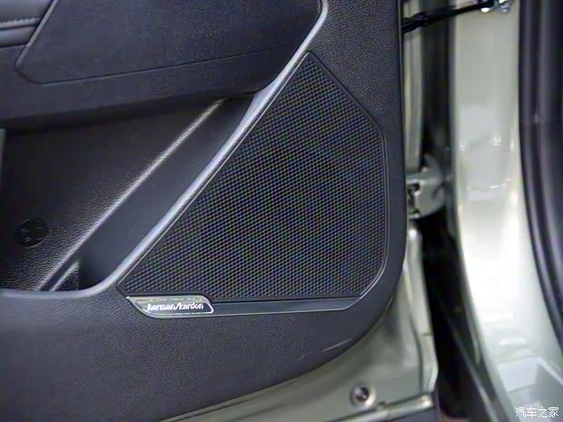 起亚 狮铂拓界 2022款 2.0T 四驱基本型 起亚 狮铂拓界 2022款 2.0T 四驱基本型