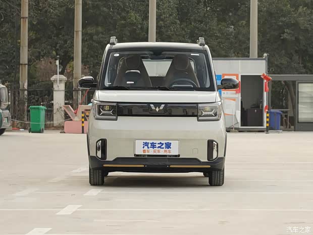 上汽通用五菱 宏光MINIEV 2022款 GAMEBOY 300km 玩咖款