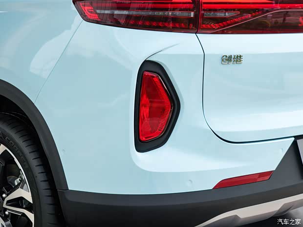 創(chuàng)維汽車 創(chuàng)維EV6 2022款 620 標(biāo)準(zhǔn)版