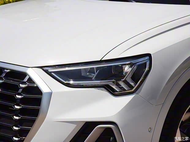 一汽奧迪 奧迪Q3 2023款 35 TFSI 時(shí)尚動(dòng)感型（1.5T）