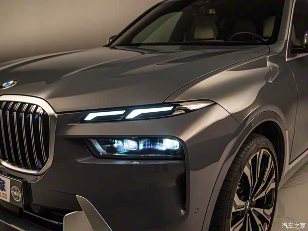 寶馬(進(jìn)口) 寶馬X7 2023款 xDrive40i 歐洲版