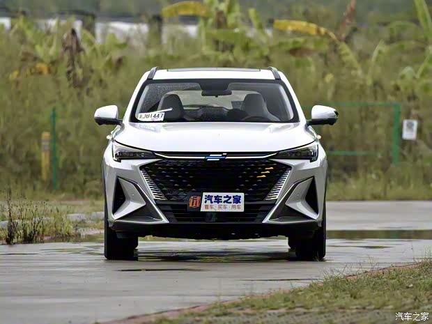 长安汽车 长安欧尚X5 PLUS 2023款 1.5T DCT智趣AI版