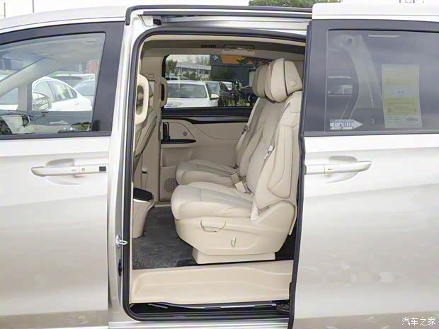 上汽通用別克 別克GL8 2023款 ES陸尊 尊享型 上汽通用別克 別克GL8 2023款 ES陸尊 尊享型