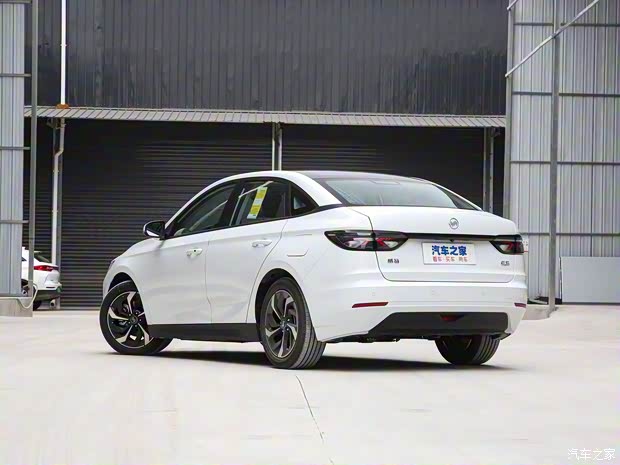 威马汽车 威马E.5 2022款 Pro 威马汽车 威马E.5 2022款 Pro