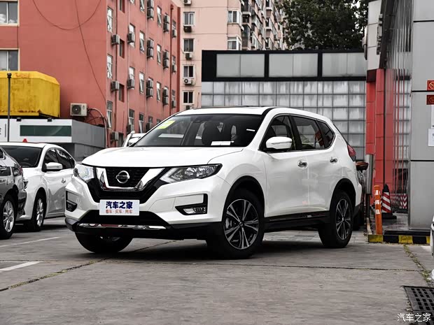 東風(fēng)日產(chǎn) 奇駿 2019款 2.5L CVT智聯(lián)七座領(lǐng)先版 4WD