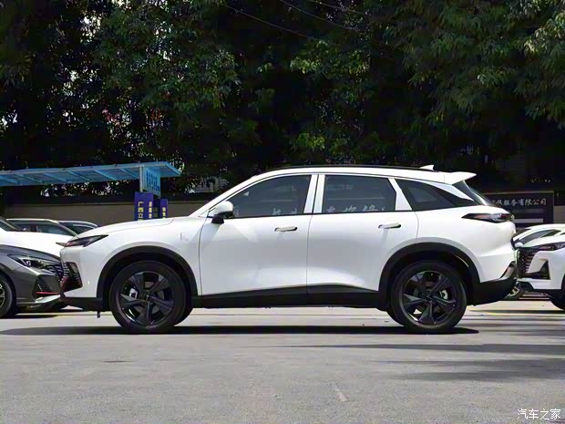 北京汽车 魔方 2022款 1.5T DCT钻石版 北京汽车 魔方 2022款 1.5T DCT钻石版