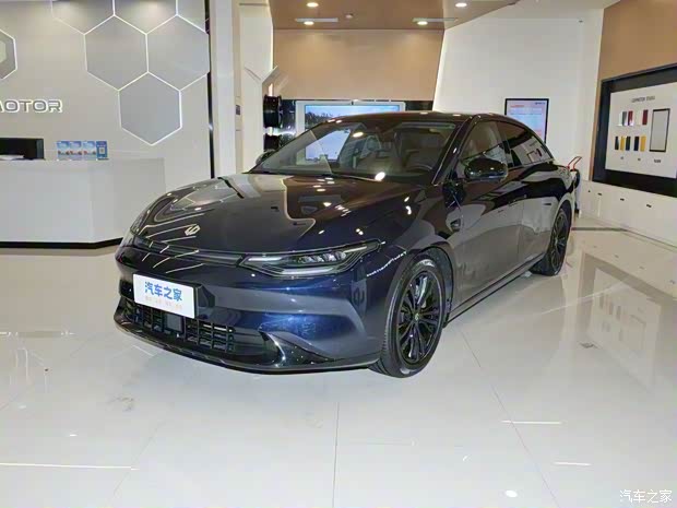 零跑汽车 零跑C01 2023款 606舒享版 零跑汽车 零跑C01 2023款 606舒享版