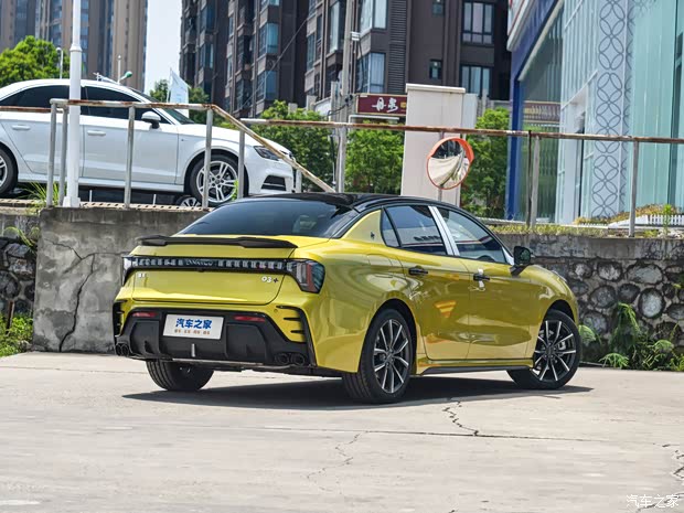 领克 领克03 2023款 03+ 2.0TD 自动驭风版