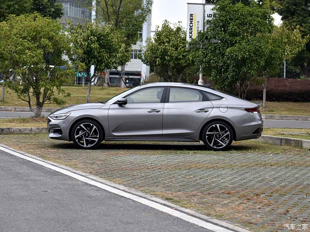 北京现代 菲斯塔 2019款 280TGDi 智尊版 北京现代 菲斯塔 2019款 280TGDi 智尊版