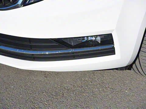 2019款 1.5L 自动豪华版 2019款 1.5L 自动豪华版