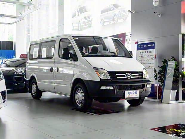 上汽大通 上汽大通MAXUS V80 2019款 2.5T經(jīng)典款A(yù)MT傲運(yùn)通改款短軸超低頂5/6座 上汽大通 上汽大通MAXUS V80 2019款 2.5T經(jīng)典款A(yù)MT傲運(yùn)通改款短軸超低頂5/6座