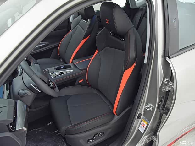 长安汽车 长安欧尚Z6 2022款 蓝鲸 1.5T DCT智航型