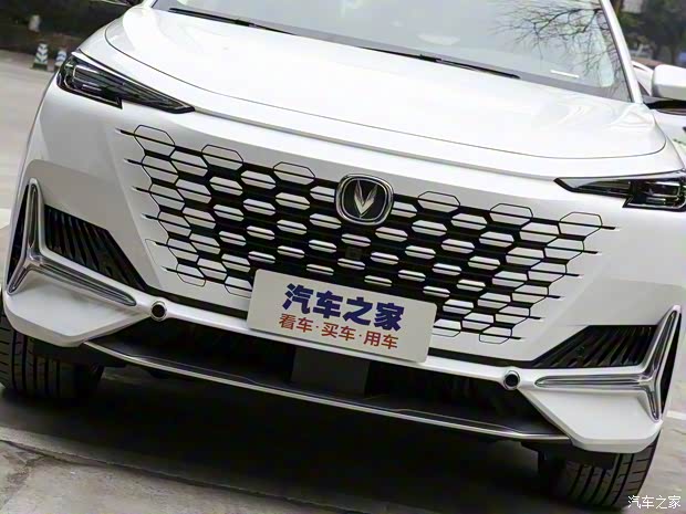 长安汽车 长安UNI-K 2021款 2.0T 全轮驱动尊贵型 长安汽车 长安UNI-K 2021款 2.0T 全轮驱动尊贵型