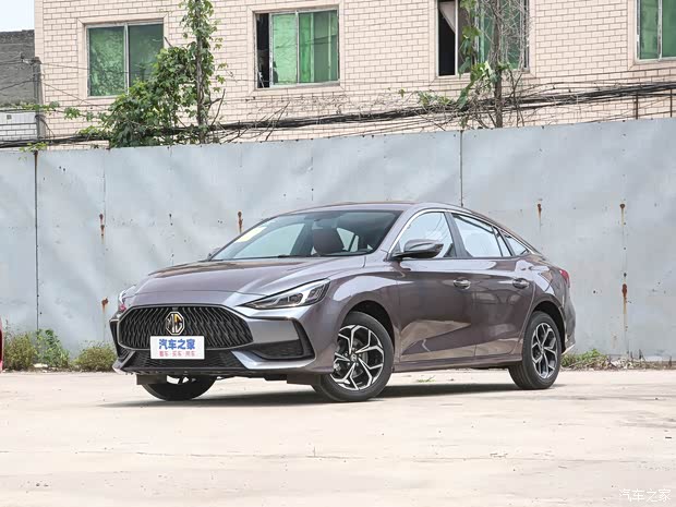 上汽集團(tuán) 名爵5 2022款 180DVVT 手動(dòng)青春豪華版