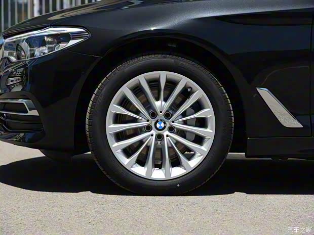 華晨寶馬 寶馬5系 2019款 改款 530Li 尊享型 豪華套裝