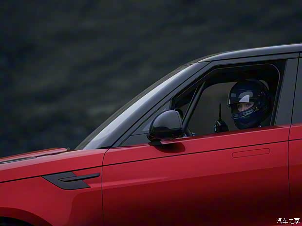 路虎(進(jìn)口) 攬勝運(yùn)動(dòng)版新能源 2023款 P510e First Edition