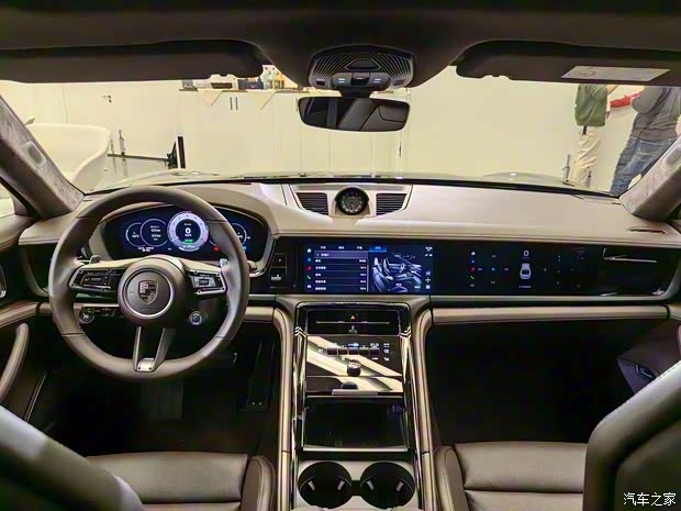 保時捷 Panamera新能源 2024款  Panamera Turbo E-Hybrid 行政加長版 4.0T