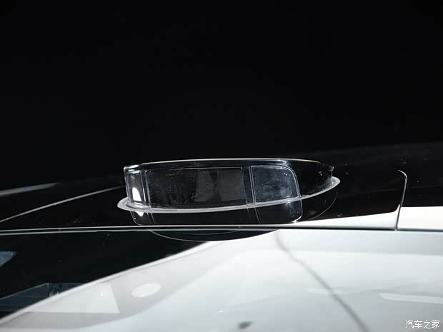 路特斯 ELETRE 2022款 517km 基本型