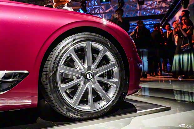 宾利 欧陆 2019款 6.0T GT W12 敞篷版