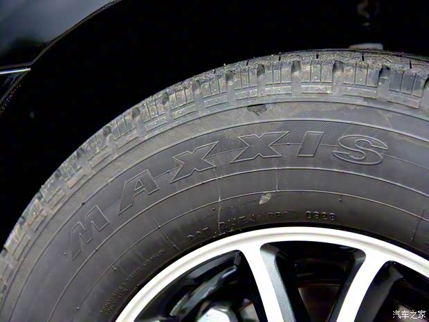 江鈴福特 全順 2023款 2.0T柴油自動商旅型短軸低頂7/8/9座