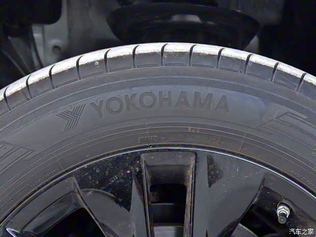 廣汽豐田 威蘭達 2022款 雙擎 2.5L E-CVT兩驅騎士版