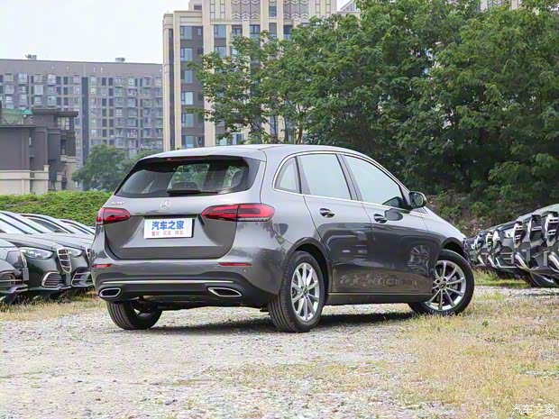 奔驰(进口) 奔驰B级 2022款 改款 B 200 时尚型 奔驰(进口) 奔驰B级 2022款 改款 B 200 时尚型