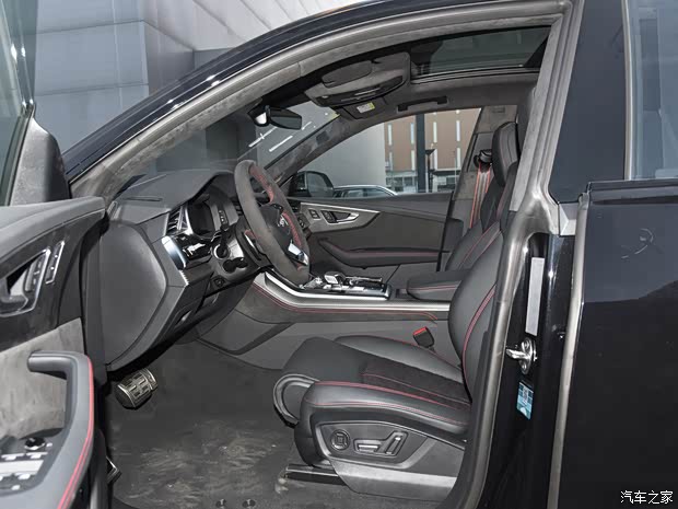 Audi Sport 奥迪RS Q8 2021款 基本型