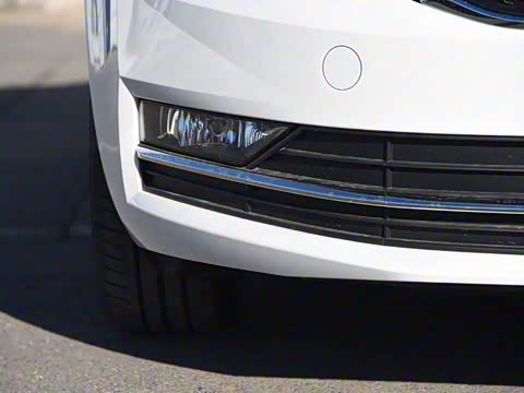 2019款 1.5L 自动豪华版 2019款 1.5L 自动豪华版