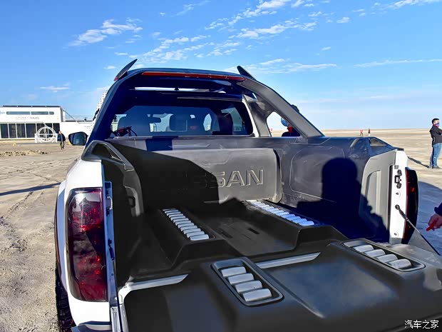 日产(进口) 纳瓦拉(海外) 2018款 Dark Sky