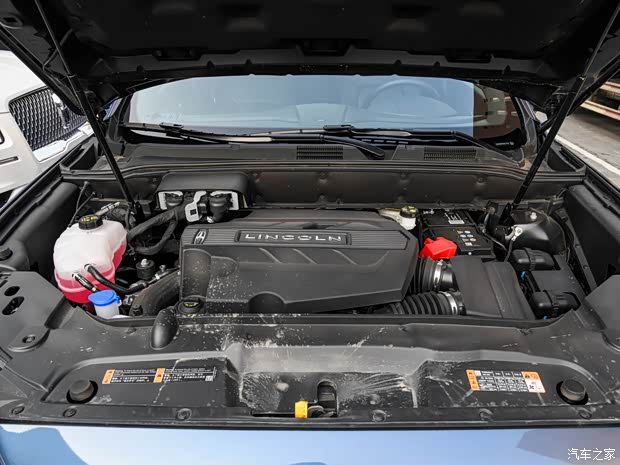 林肯 航海家 2019款 2.7T 四驱尊耀版 国V 林肯 航海家 2019款 2.7T 四驱尊耀版 国V