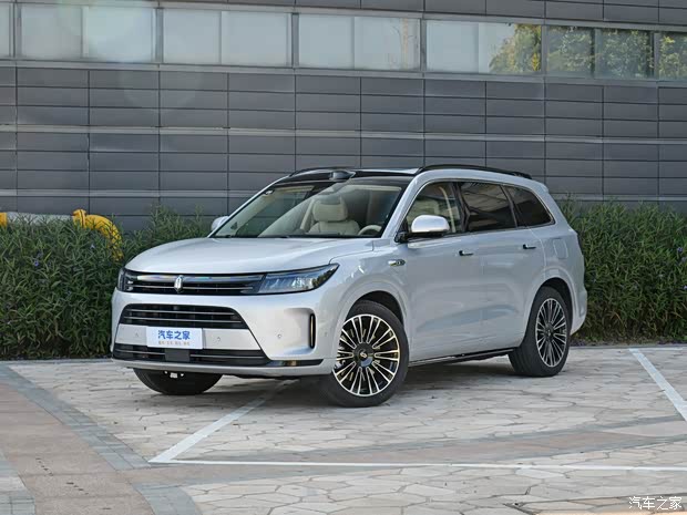 賽力斯汽車(chē) 問(wèn)界M7 2024款 1.5T 智駕四驅(qū)Max版 5座