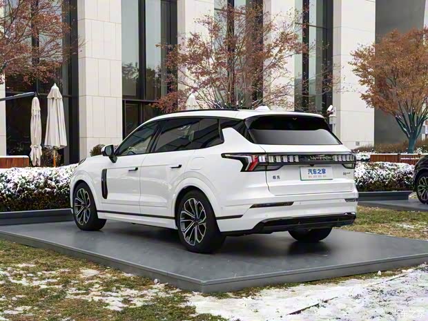 领克 领克09新能源 2024款 EM-P 基本型 六座 领克 领克09新能源 2024款 EM-P 基本型 六座