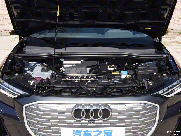 一汽-大众奥迪 奥迪Q4 e-tron 2022款 50 e-tron quattro 先享版