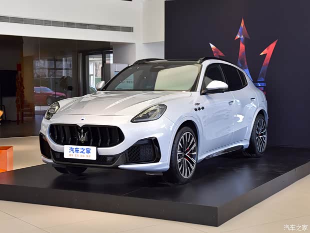 玛莎拉蒂 Grecale格雷嘉 2023款 3.0T Trofeo 玛莎拉蒂 Grecale格雷嘉 2023款 3.0T Trofeo