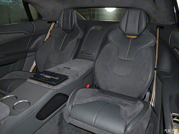 路特斯 路特斯EMEYA繁花 2024款 EMEYA R+ 黑金版 路特斯 路特斯EMEYA繁花 2024款 EMEYA R+ 黑金版