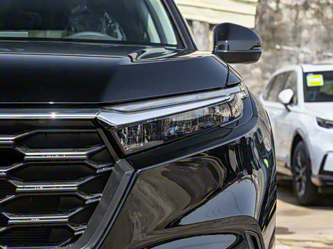 2024款 240TURBO 两驱锋尚版 5座 2024款 240TURBO 两驱锋尚版 5座