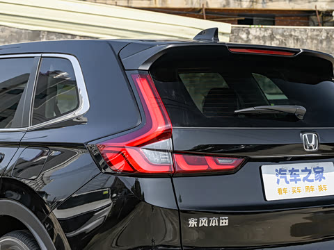 2024款 240TURBO 两驱锋尚版 5座 2024款 240TURBO 两驱锋尚版 5座