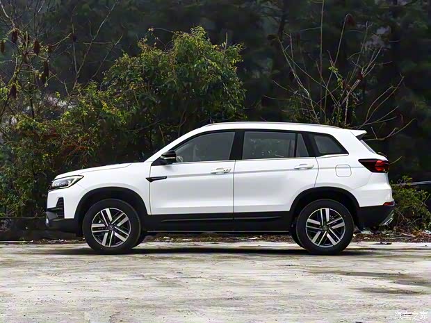 長安汽車 長安CS75 2024款 暢享版 1.5T DCT豪華版