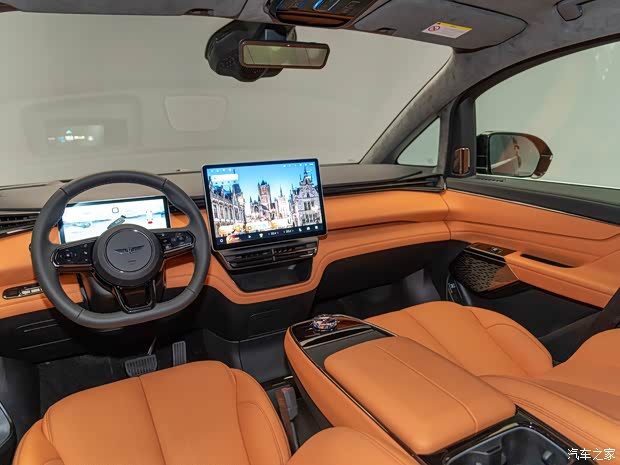 LEVC L380 2024款 140度 6座 四驅(qū)Ultra