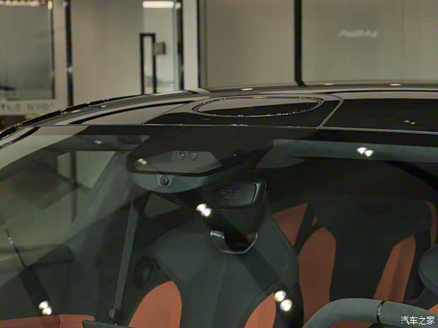 路特斯 路特斯EMEYA繁花 2024款 EMEYA R+