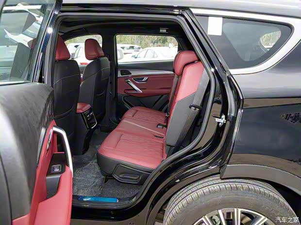 奇瑞汽車 捷途X70 PLUS 2024款 冠軍版 1.5T DCT冠軍MAX 7座 奇瑞汽車 捷途X70 PLUS 2024款 冠軍版 1.5T DCT冠軍MAX 7座